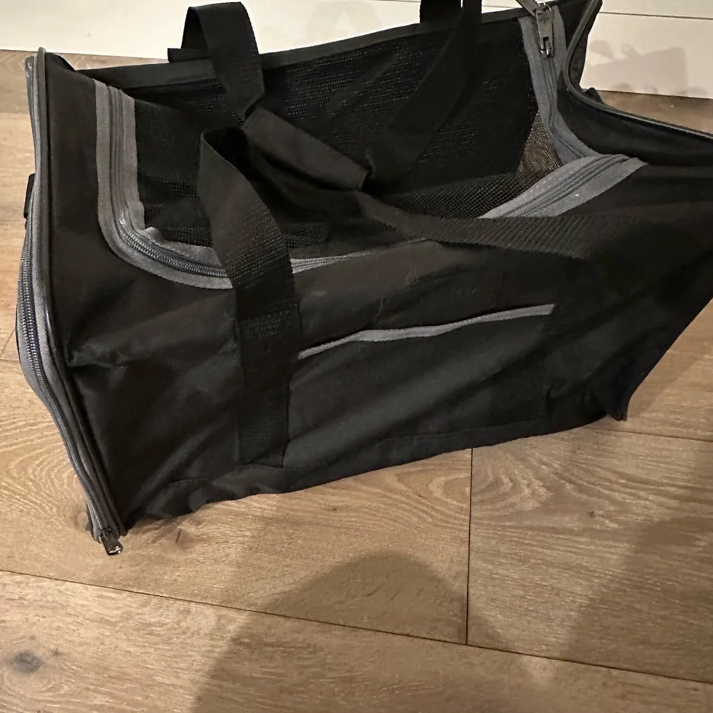 Sherpa Essential Black Pet Carrier